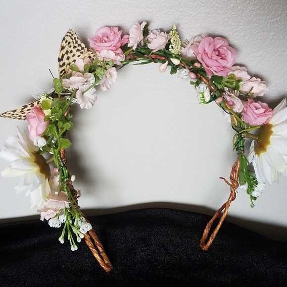 Custom Floral Accessories Mystery Bundle - Picture 9 of 16